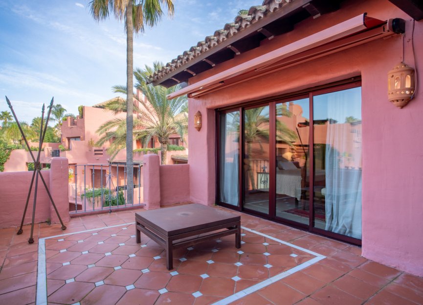 Resale - Apartment - Penthouse - Estepona - Estepona Centro