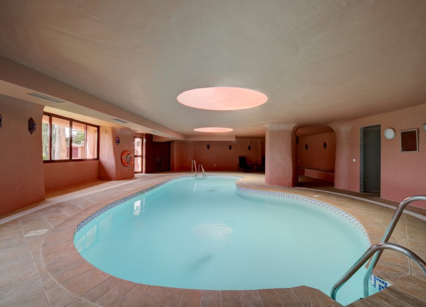 Resale - Apartment - Penthouse - Estepona - Estepona Centro