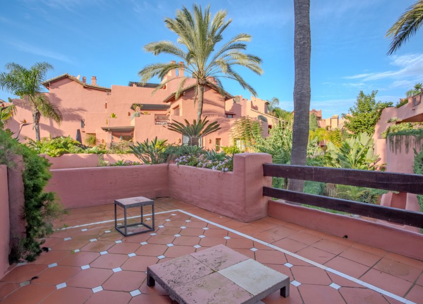 Resale - Apartment - Penthouse - Estepona - Estepona Centro