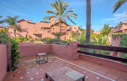 Resale - Apartment - Penthouse - Estepona - Estepona Centro