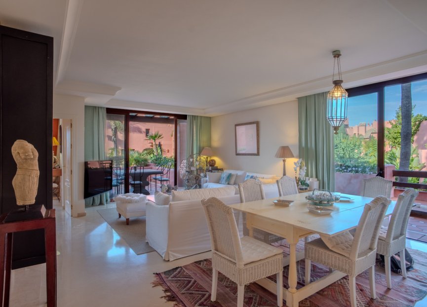 Resale - Apartment - Penthouse - Estepona - Estepona Centro