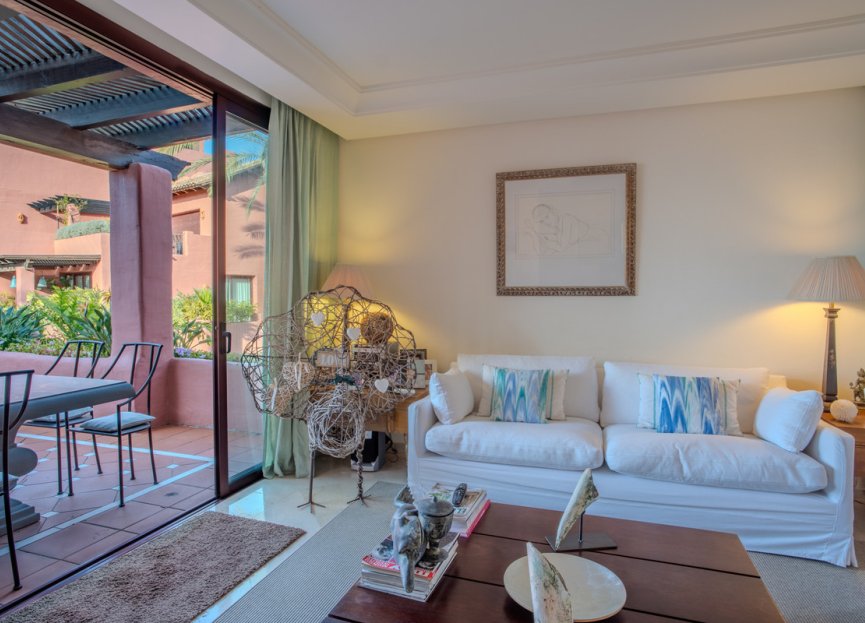 Resale - Apartment - Penthouse - Estepona - Estepona Centro