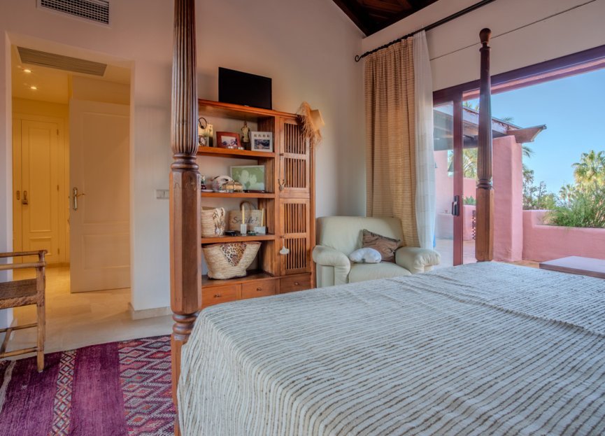 Resale - Apartment - Penthouse - Estepona - Estepona Centro