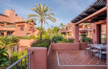 Resale - Apartment - Penthouse - Estepona - Estepona Centro