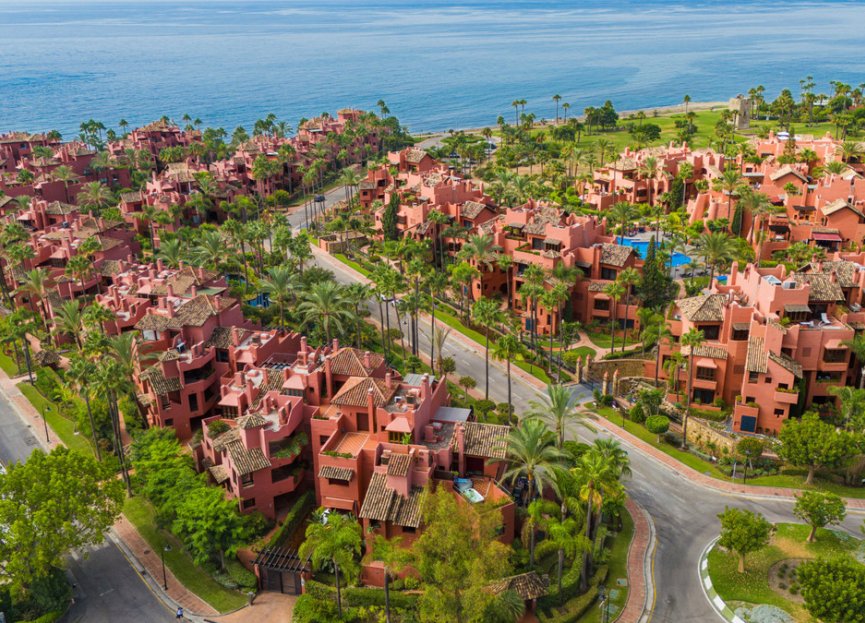 Resale - Apartment - Penthouse - Estepona - Estepona Centro