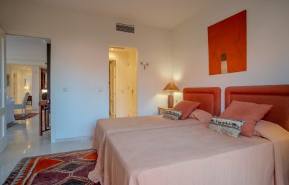 Resale - Apartment - Penthouse - Estepona - Estepona Centro