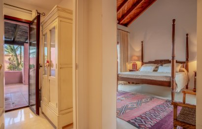 Resale - Apartment - Penthouse - Estepona - Estepona Centro