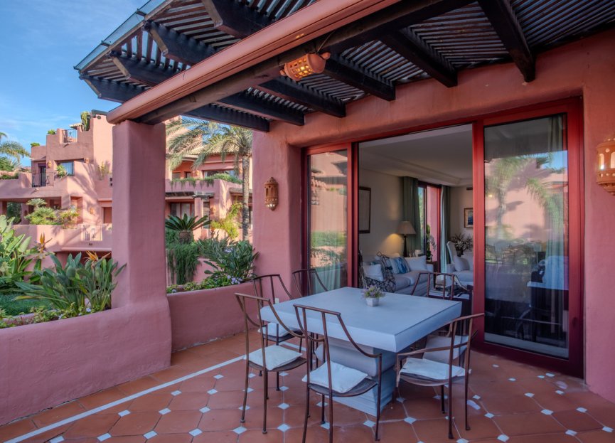 Resale - Apartment - Penthouse - Estepona - Estepona Centro