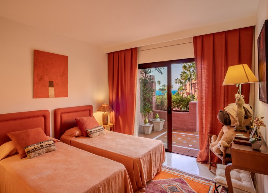 Resale - Apartment - Penthouse - Estepona - Estepona Centro