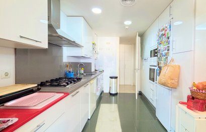 Resale - Apartment - Penthouse - Manilva - La Duquesa