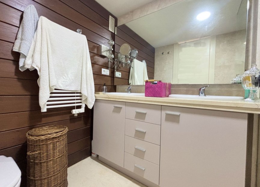 Resale - Apartment - Penthouse - Manilva - La Duquesa