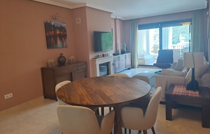 Resale - Apartment - Middle Floor Apartment - Benahavís - Benahavís Centro