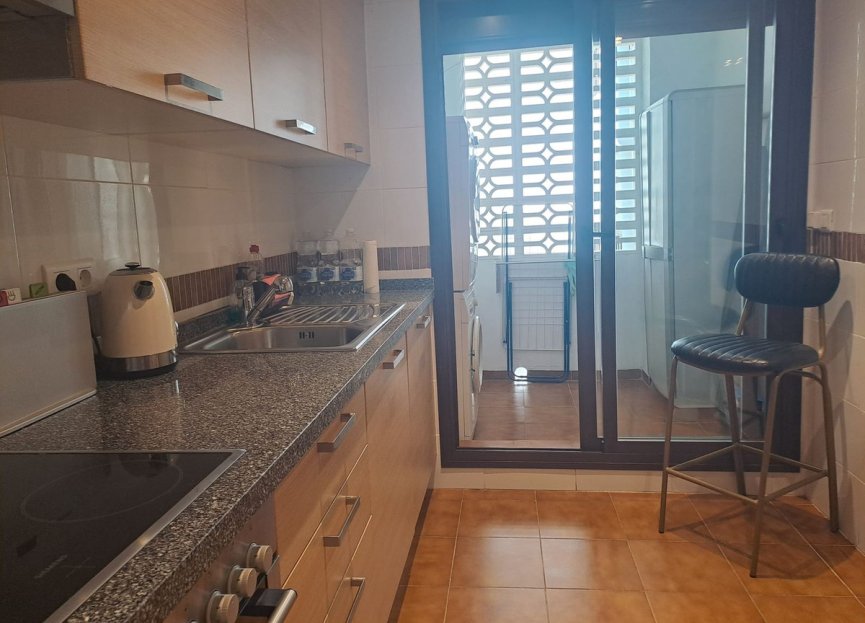 Resale - Apartment - Middle Floor Apartment - Benahavís - Benahavís Centro