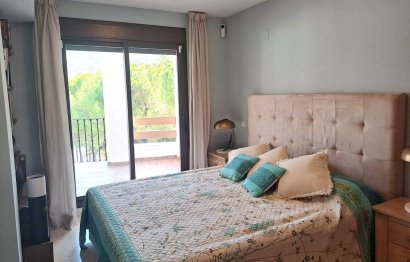 Resale - Apartment - Middle Floor Apartment - Benahavís - Benahavís Centro