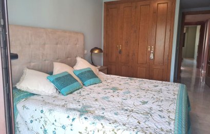 Resale - Apartment - Middle Floor Apartment - Benahavís - Benahavís Centro