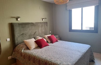 Resale - Apartment - Middle Floor Apartment - Benahavís - Benahavís Centro