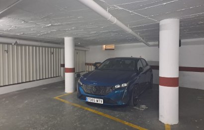 Resale - Apartment - Middle Floor Apartment - Benahavís - Benahavís Centro