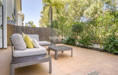 Resale - Ground floor apartment - Marbella - Nueva Andalucia