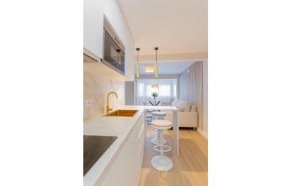 Resale - Apartment - Top Floor Apartment - Marbella - Marbella Centro