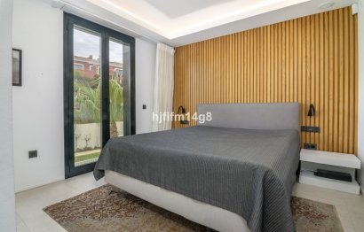 Resale - Apartment - Penthouse - Marbella - Nueva Andalucia