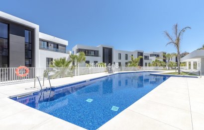 Resale - Apartment - Penthouse - Marbella - Nueva Andalucia