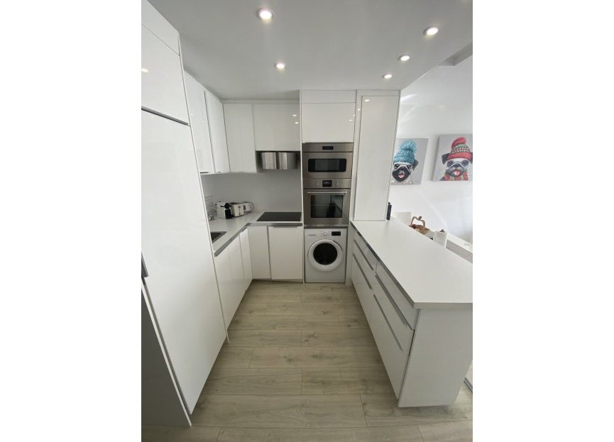 Resale - Ground floor apartment - Marbella - Puerto Banús