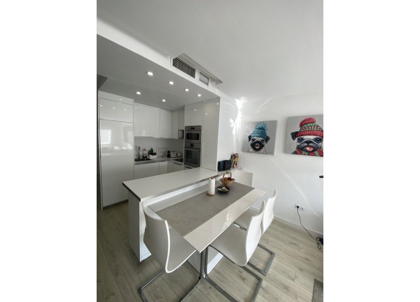 Resale - Ground floor apartment - Marbella - Puerto Banús