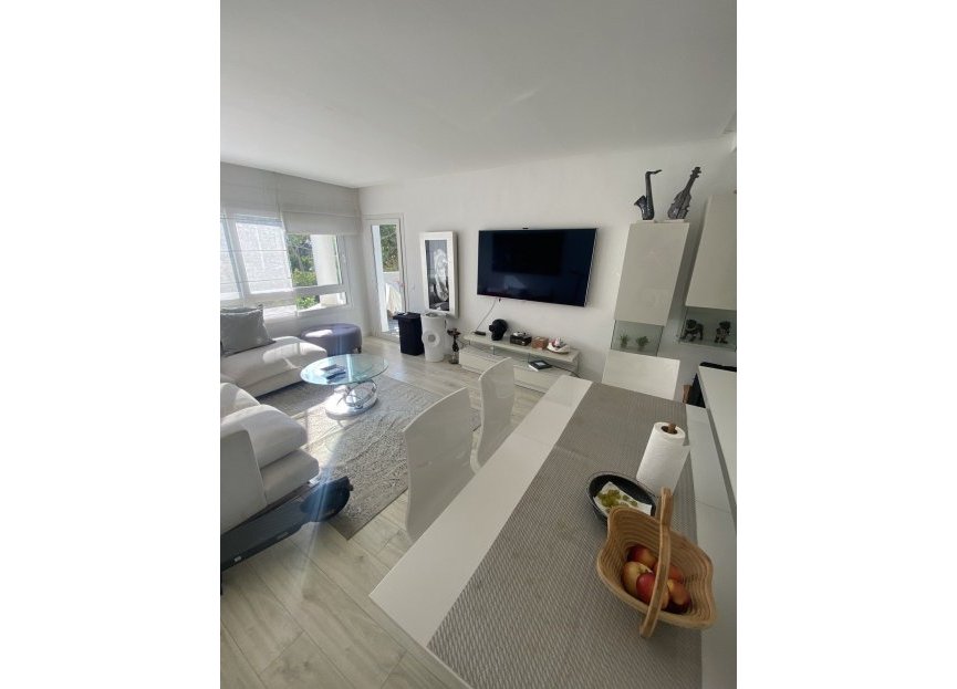 Resale - Ground floor apartment - Marbella - Puerto Banús