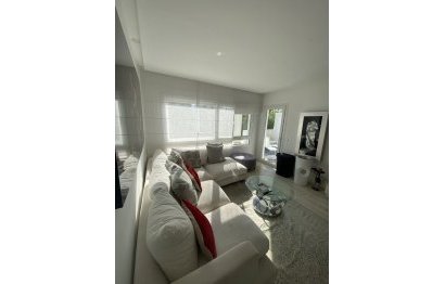 Resale - Ground floor apartment - Marbella - Puerto Banús