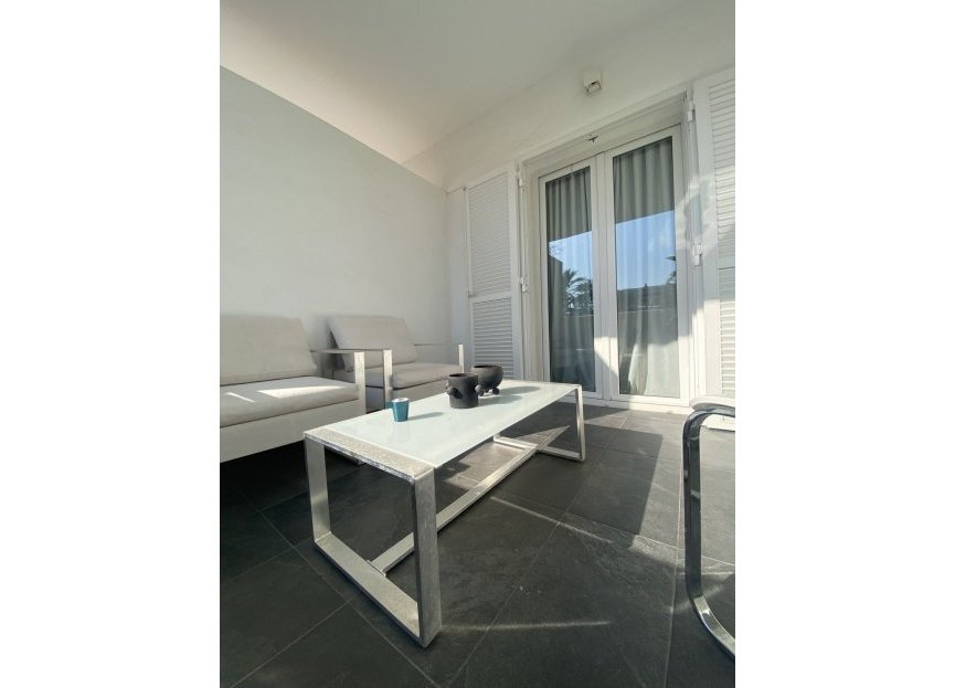 Resale - Ground floor apartment - Marbella - Puerto Banús