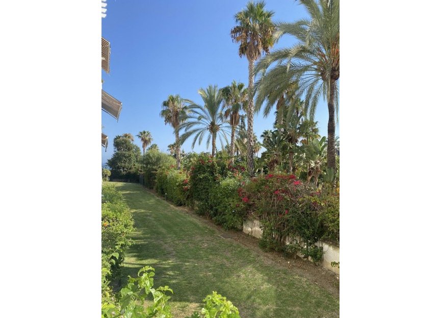Resale - Ground floor apartment - Marbella - Puerto Banús