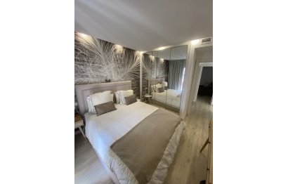 Resale - Ground floor apartment - Marbella - Puerto Banús