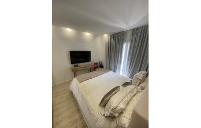 Resale - Ground floor apartment - Marbella - Puerto Banús
