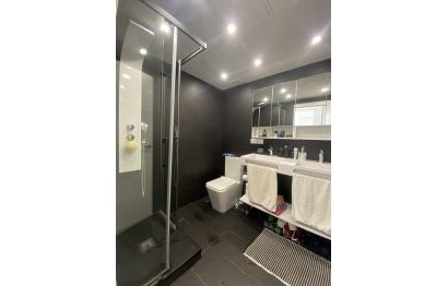 Resale - Ground floor apartment - Marbella - Puerto Banús