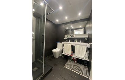 Resale - Ground floor apartment - Marbella - Puerto Banús