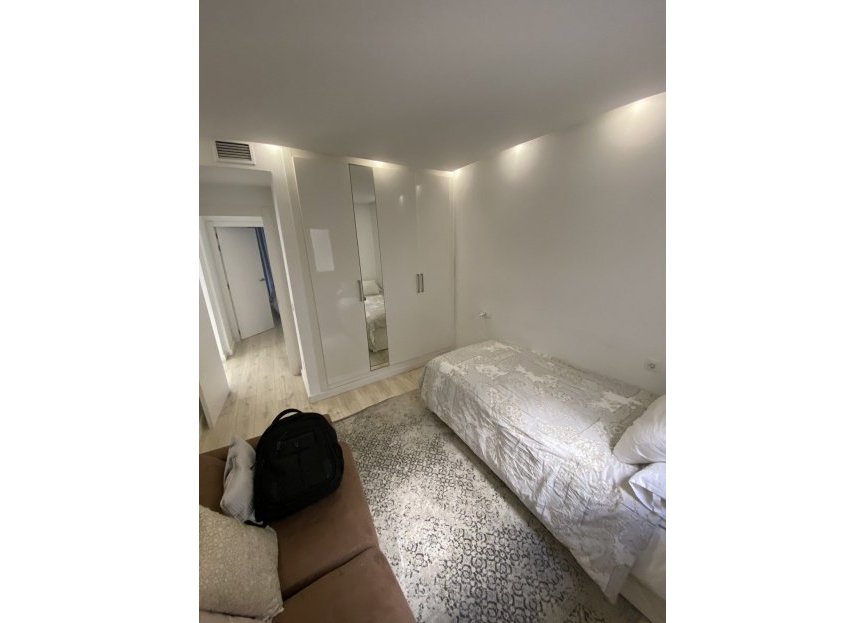 Resale - Ground floor apartment - Marbella - Puerto Banús