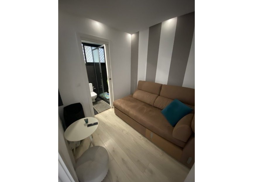 Resale - Ground floor apartment - Marbella - Puerto Banús