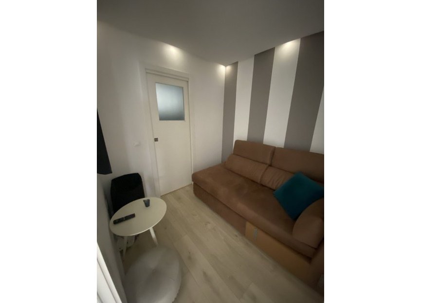 Resale - Ground floor apartment - Marbella - Puerto Banús