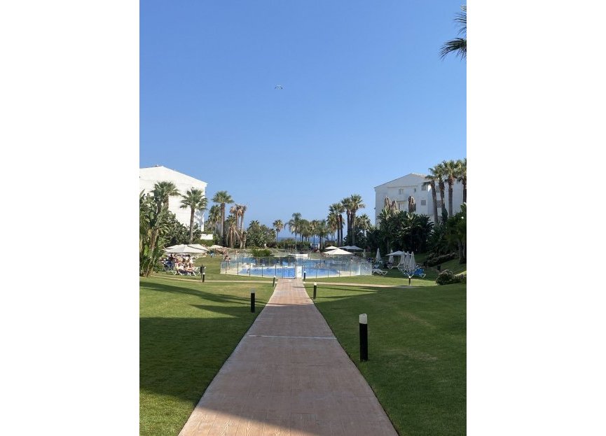 Resale - Ground floor apartment - Marbella - Puerto Banús