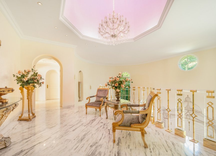 Resale - House - Detached Villa - Marbella - The Golden Mile