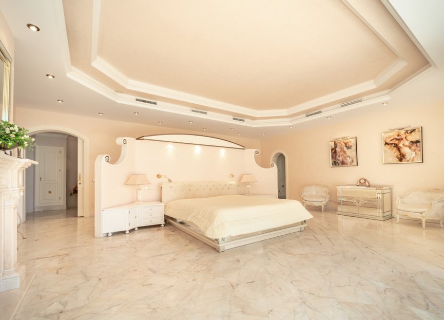 Resale - House - Detached Villa - Marbella - The Golden Mile