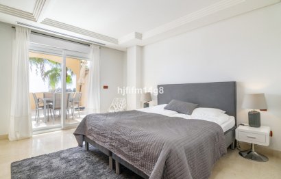 Resale - Apartment - Middle Floor Apartment - Marbella - Nueva Andalucia