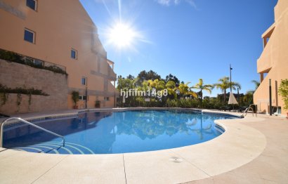 Resale - Apartment - Middle Floor Apartment - Marbella - Nueva Andalucia