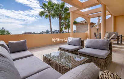 Resale - Apartment - Middle Floor Apartment - Marbella - Nueva Andalucia