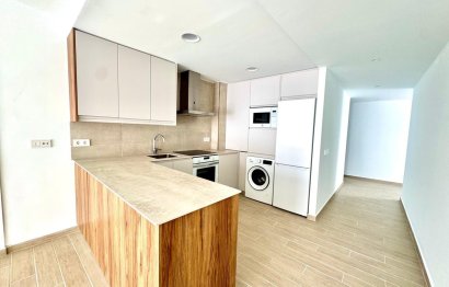 Resale - Apartment - Middle Floor Apartment - Fuengirola - Fuengirola Centro