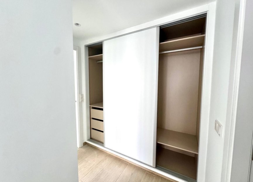 Resale - Apartment - Middle Floor Apartment - Fuengirola - Fuengirola Centro