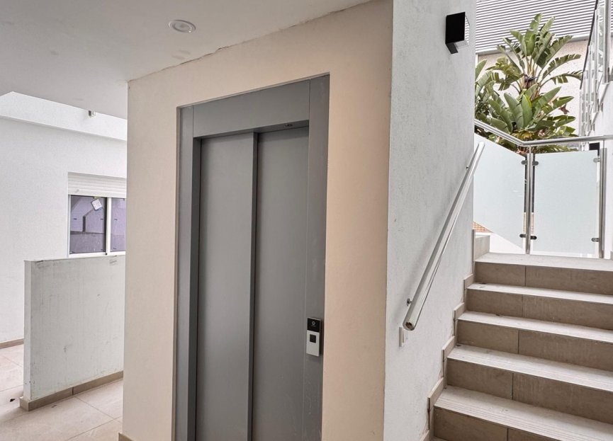 Resale - Apartment - Middle Floor Apartment - Fuengirola - Fuengirola Centro