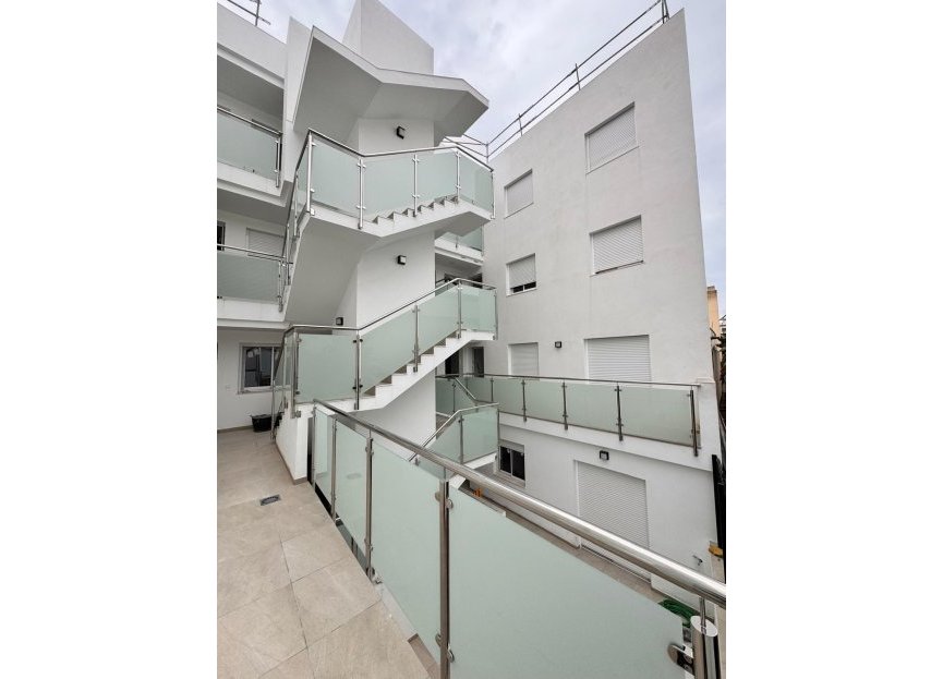 Resale - Apartment - Middle Floor Apartment - Fuengirola - Fuengirola Centro