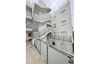 Resale - Apartment - Middle Floor Apartment - Fuengirola - Fuengirola Centro