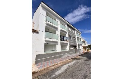 Resale - Apartment - Middle Floor Apartment - Fuengirola - Fuengirola Centro